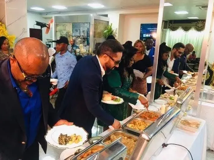 Guests & gatherings