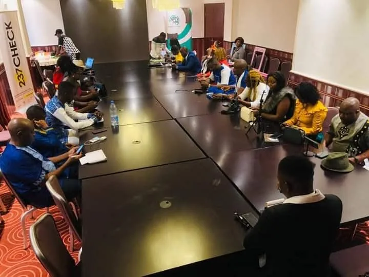 Media professionals meet at Gilgal Tower, photo 8